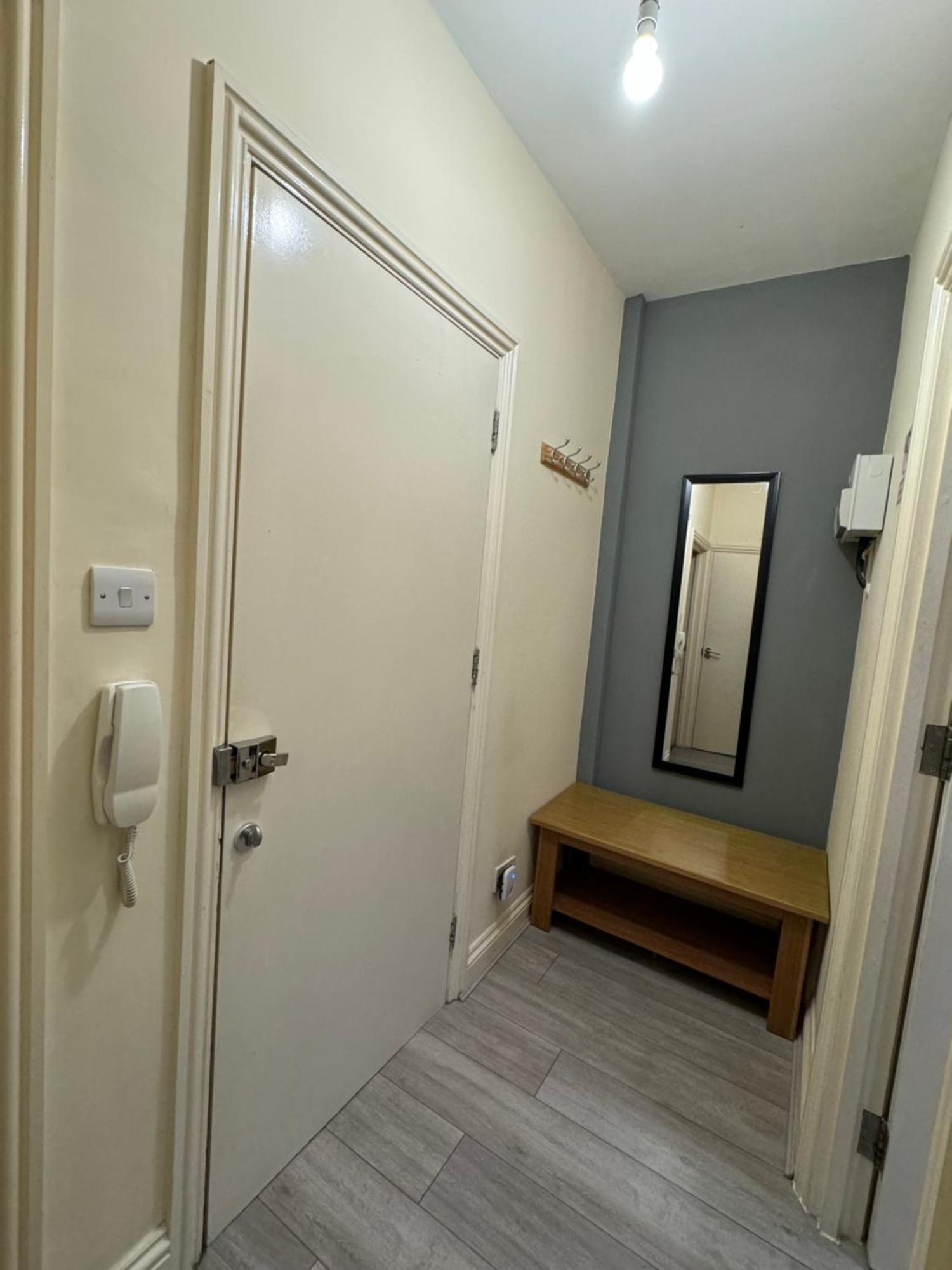Lovely Flat In Camden Town Лондон Екстериор снимка