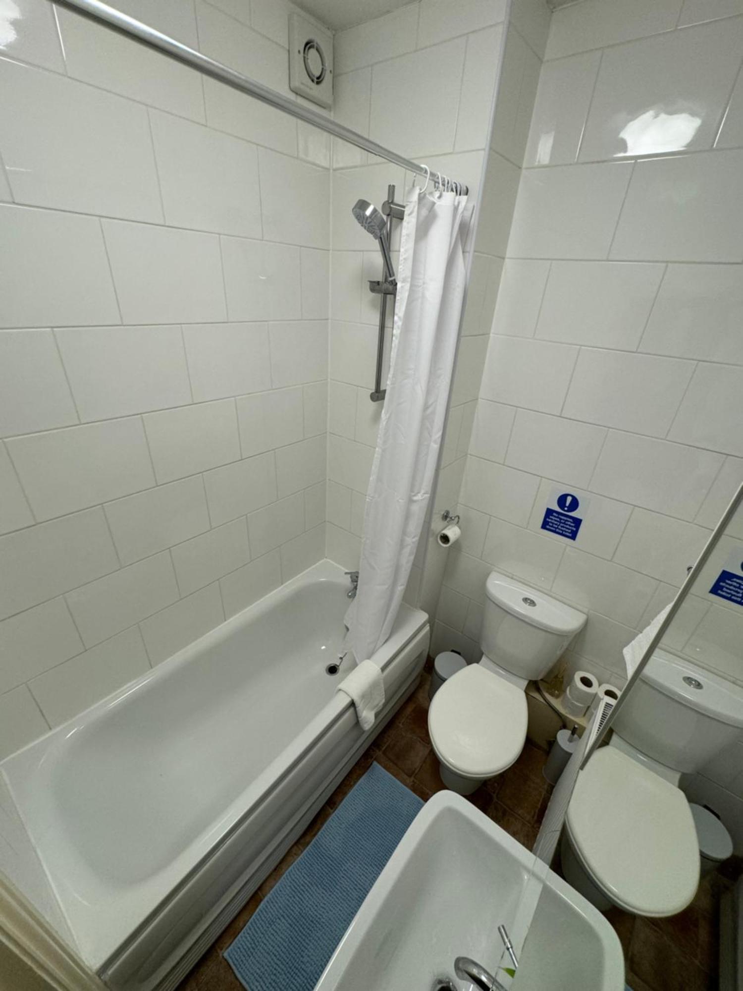 Lovely Flat In Camden Town Лондон Екстериор снимка