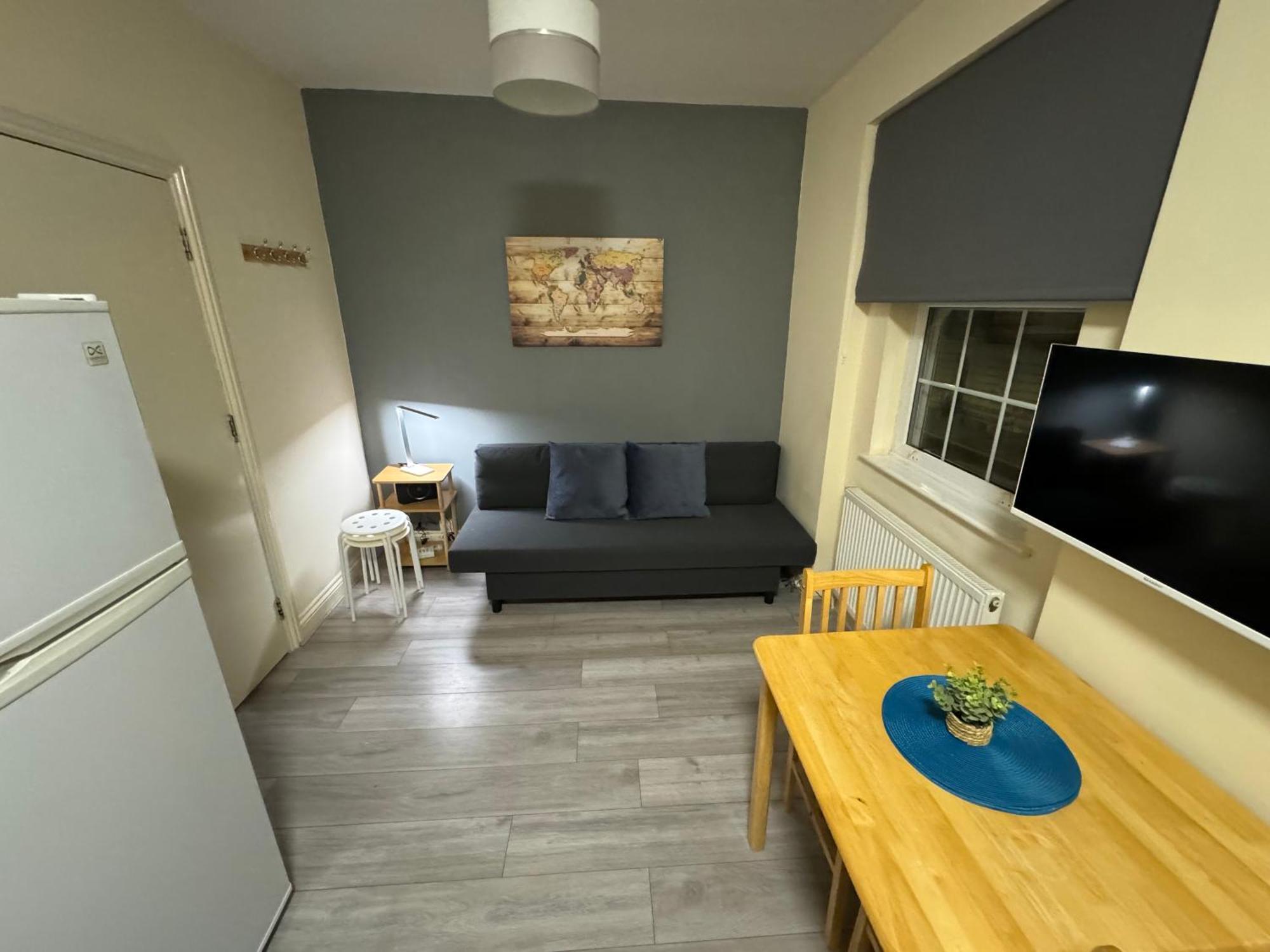 Lovely Flat In Camden Town Лондон Екстериор снимка